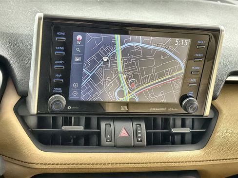 Used 2021 Toyota RAV4 Limited image 20