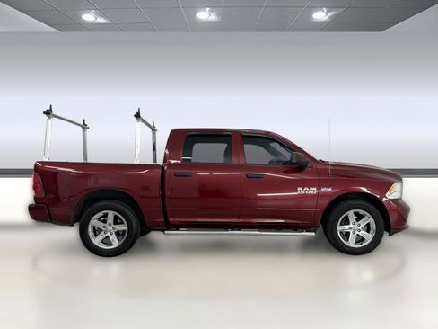 Used 2017 RAM 1500 Express RWD image 8