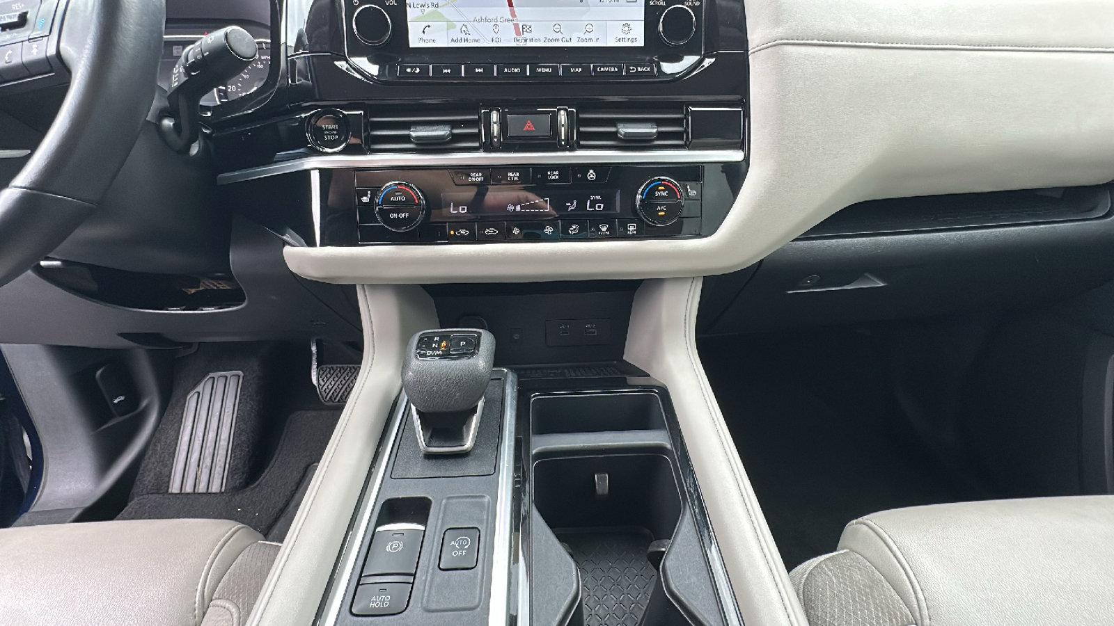 Certified 2025 Nissan Pathfinder SL AWD/4WD image 19