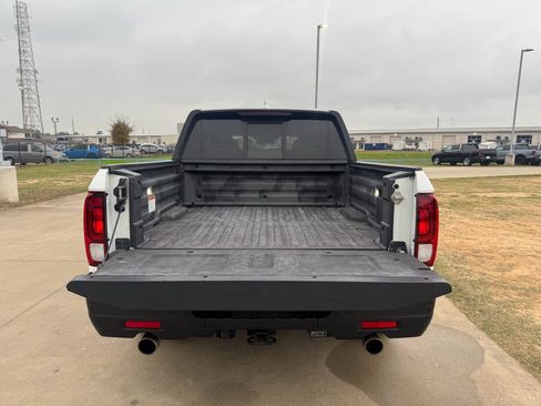 Certified 2021 Honda Ridgeline Black Edition image 29