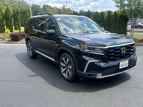 Used 2024 Honda Pilot Elite image 2