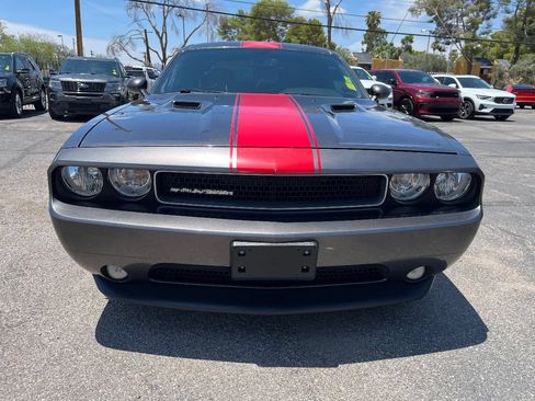 Used 2014 Dodge Challenger SXT RWD image 12