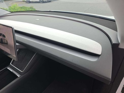 Used 2026 Tesla Model Y Long Range AWD/4WD image 6