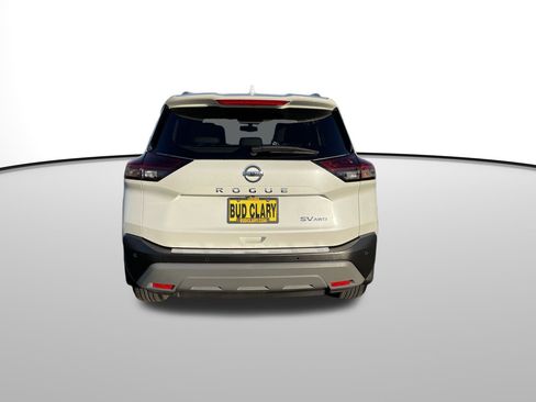 Used 2021 Nissan Rogue SV w/ Premium Package image 5