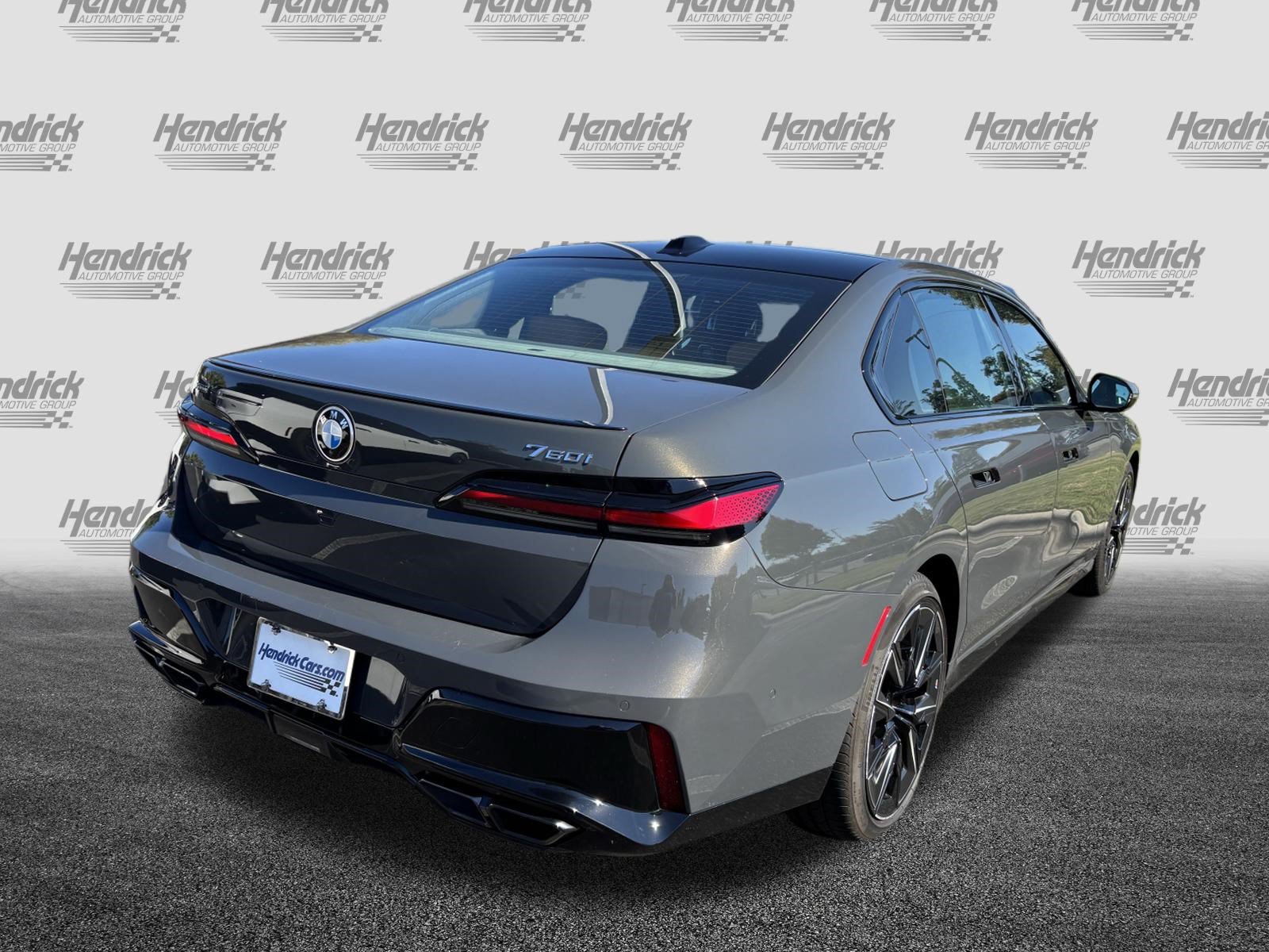Certified 2024 BMW 760i xDrive w/ Executive Package AWD/4WD image 11