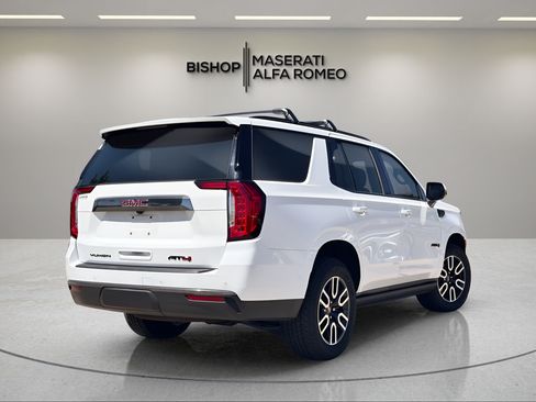 Used 2023 GMC Yukon AT4 AWD/4WD image 4