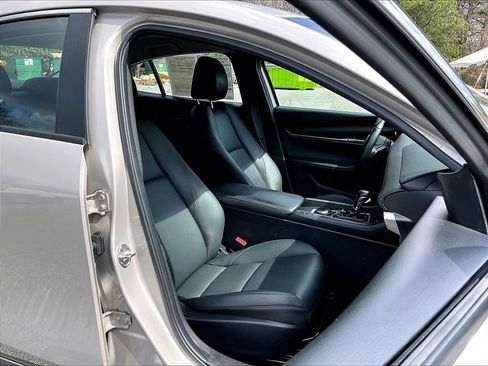 Used 2023 MAZDA MAZDA3 s image 15