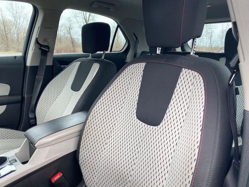 Used 2011 Chevrolet Equinox LS image 14