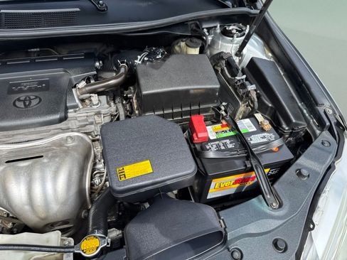 Used 2015 Toyota Camry LE FWD image 29