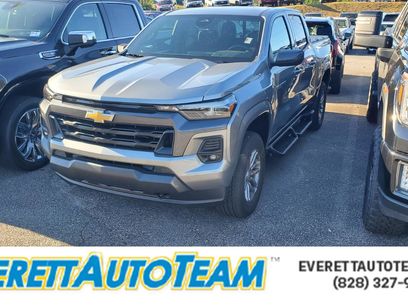 Used 2025 Chevrolet Colorado LT w/ LT Convenience Package