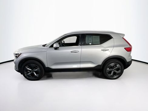 Used 2023 Volvo XC40 B5 Plus w/ Protection Package Premier image 8