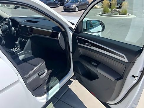 Used 2022 Volkswagen Atlas SE AWD/4WD image 28