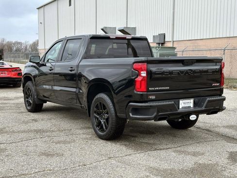 Used 2023 Chevrolet Silverado 1500 RST image 3