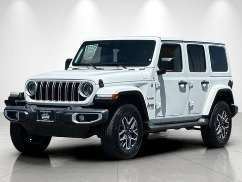 Used 2024 Jeep Wrangler Unlimited Sahara AWD/4WD image 8