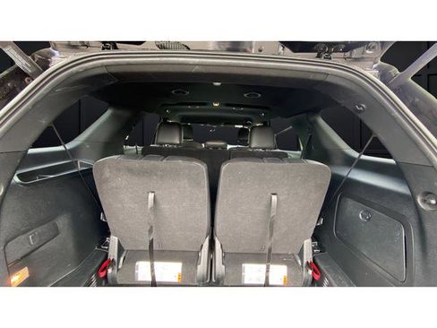 Used 2019 Ford Explorer XLT w/ Equipment Group 202A AWD/4WD image 25