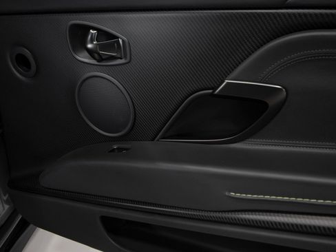 Used 2019 Aston Martin DB11 AMR image 46