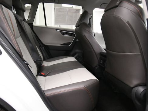 Used 2026 Toyota Corolla Cross L AWD/4WD image 23