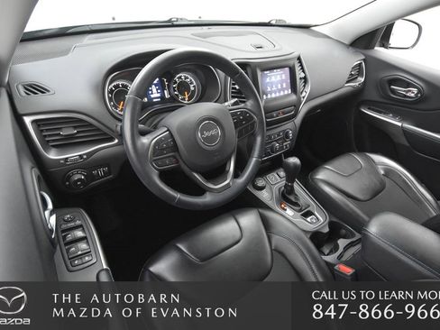 Used 2019 Jeep Cherokee Latitude Plus w/ Cold Weather Group image 27