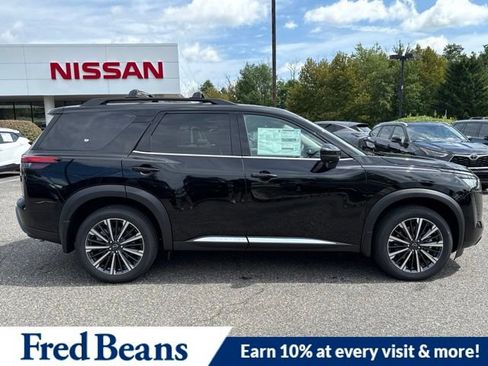 New 2026 Nissan Pathfinder Platinum AWD/4WD image 11