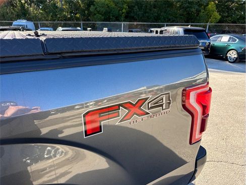 Used 2017 Ford F150 Platinum w/ Equipment Group 701A Luxury image 16