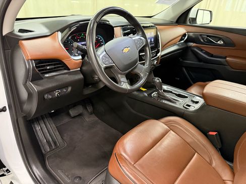 Used 2020 Chevrolet Traverse High Country AWD/4WD image 31