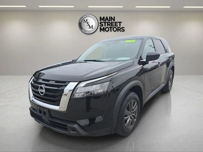 Used 2023 Nissan Pathfinder S