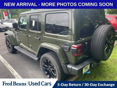Used 2022 Jeep Wrangler Unlimited Sahara w/ Cold Weather Group AWD/4WD image 4
