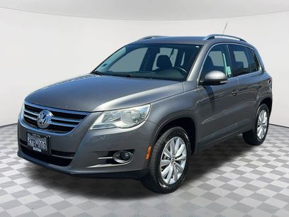Used 2011 Volkswagen Tiguan SE