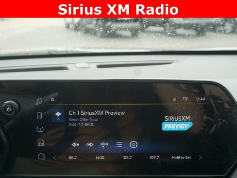 Used 2024 Chevrolet Trax RS w/ Sunroof Package FWD image 11