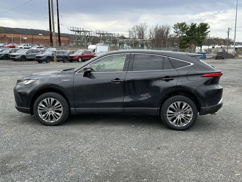 Used 2021 Toyota Venza Limited w/ Advanced Technology Package image 5