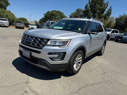 Used 2017 Ford Explorer XLT w/ Equipment Group 201A