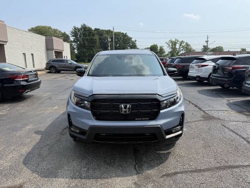 Used 2025 Honda Ridgeline Black Edition image 3