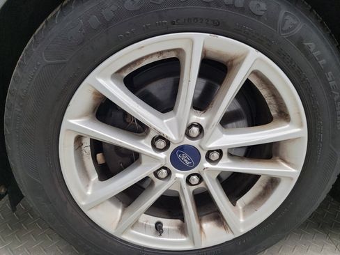 Used 2018 Ford Focus SE FWD image 31