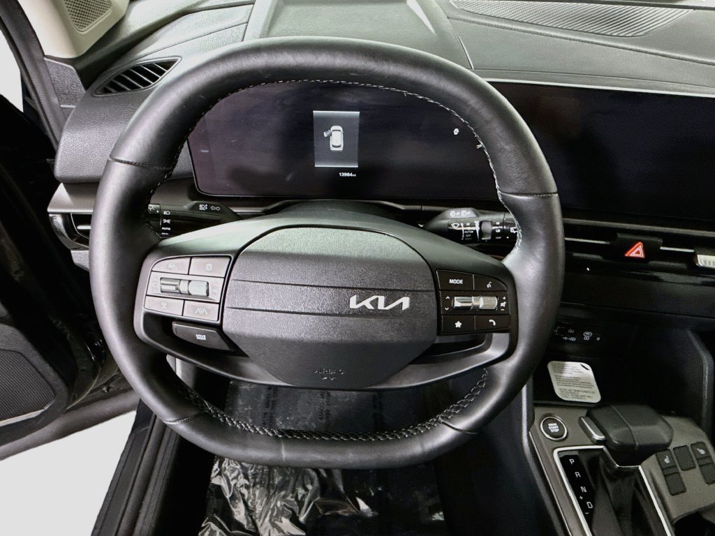 Used 2026 Kia Sportage EX w/ EX Panorama Roof Package FWD image 22