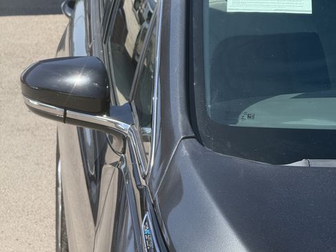 Used 2020 Chevrolet Bolt LT FWD image 23