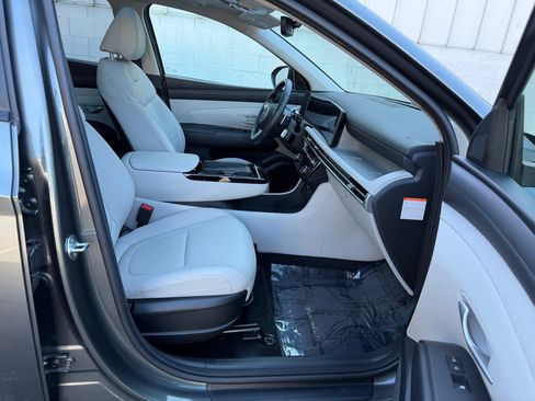 Used 2025 Hyundai Tucson SEL AWD/4WD image 23