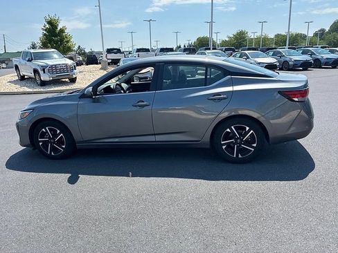 Used 2024 Nissan Sentra SV FWD image 14