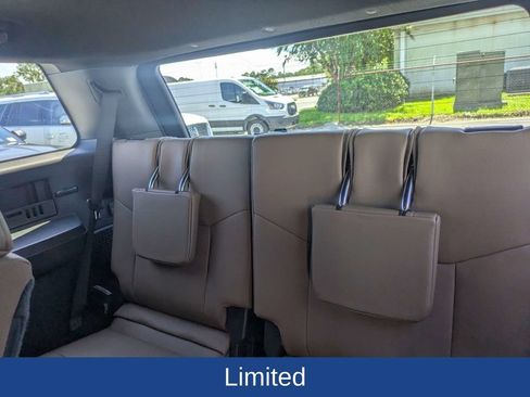 Used 2025 Toyota 4Runner Limited AWD/4WD image 15