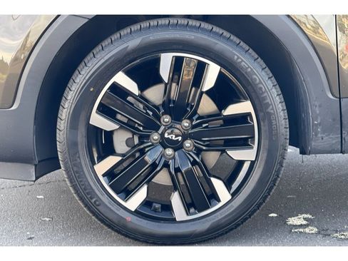 Used 2024 Kia Telluride SX image 46