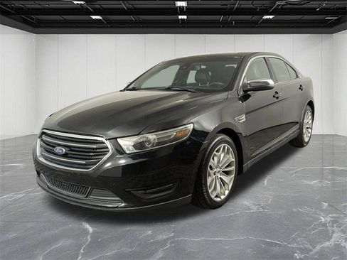 Used 2018 Ford Taurus Limited image 1