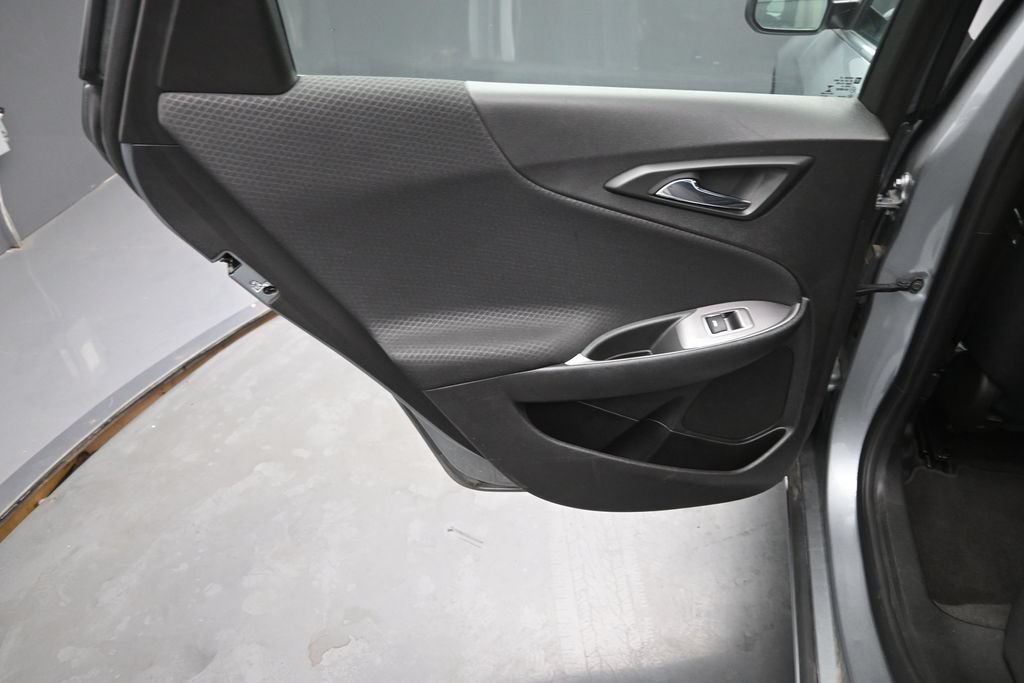Used 2025 Chevrolet Malibu LT FWD image 19