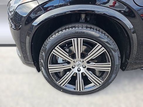 New 2024 Volvo XC90 T8 Plus w/ Protection Package Premier image 27