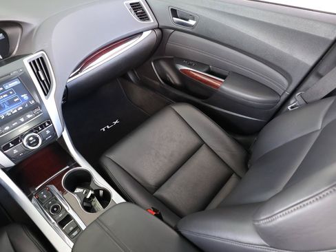 Used 2016 Acura TLX V6 FWD image 18
