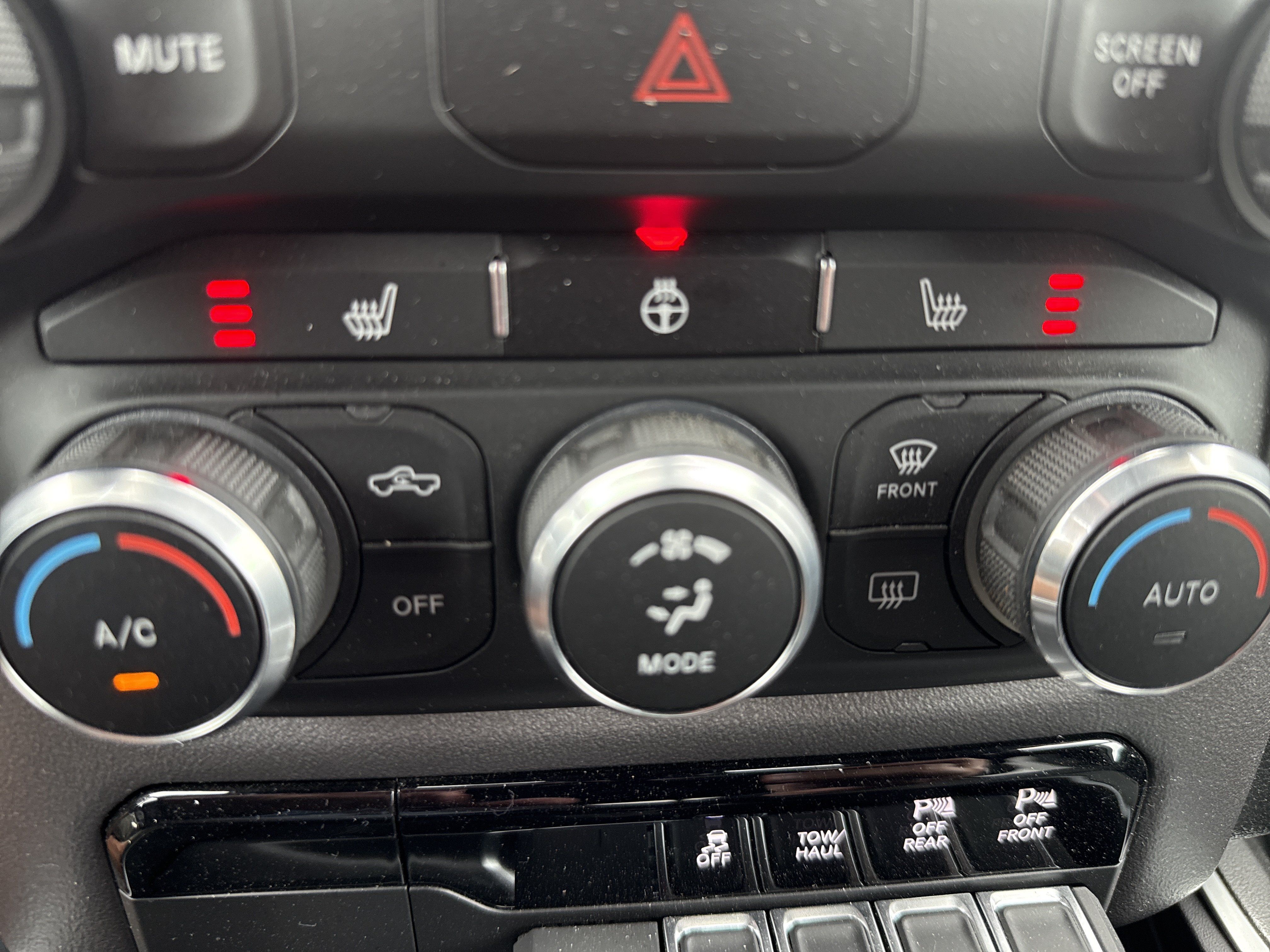 Used 2023 RAM 1500 Big Horn AWD/4WD image 27