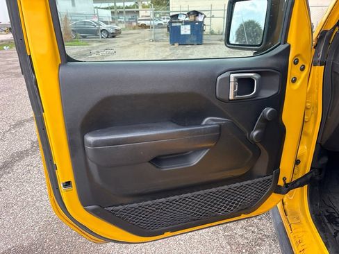 Used 2021 Jeep Wrangler Unlimited Sport AWD/4WD image 10