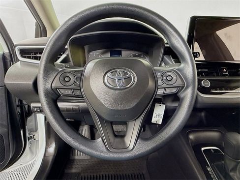 Certified 2025 Toyota Corolla LE image 11