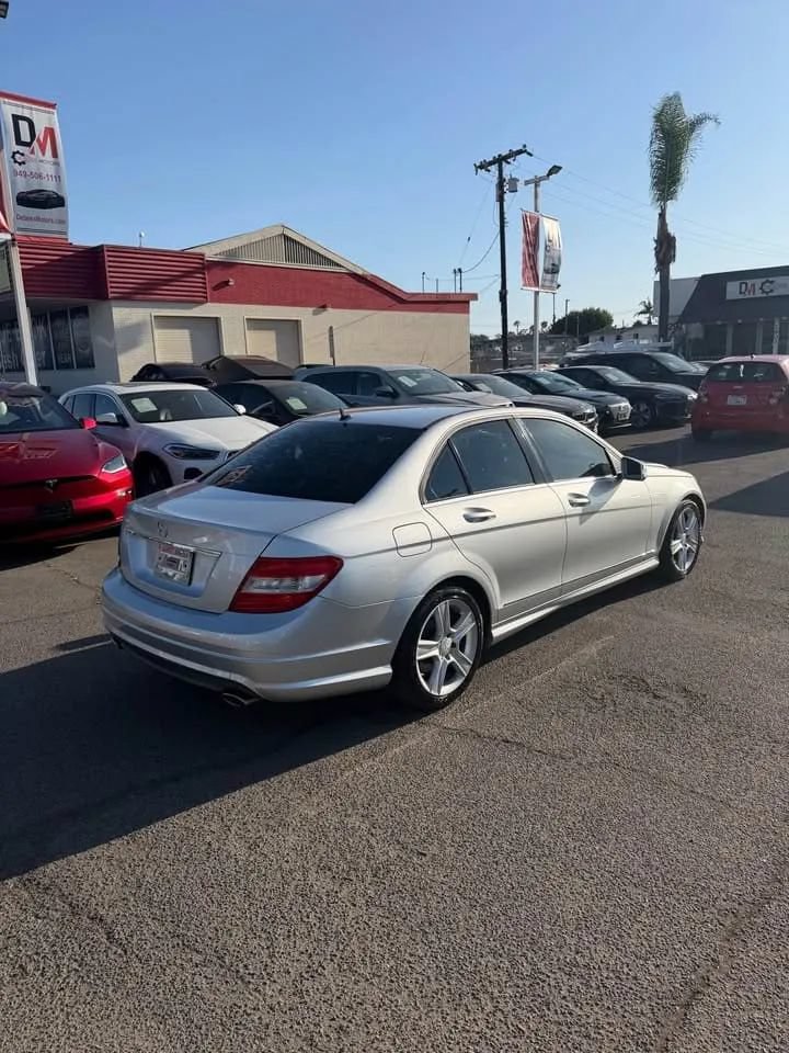 Used 2010 Mercedes-Benz C 300 Sedan image 5