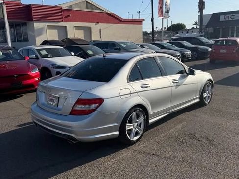 Used 2010 Mercedes-Benz C 300 Sedan image 5