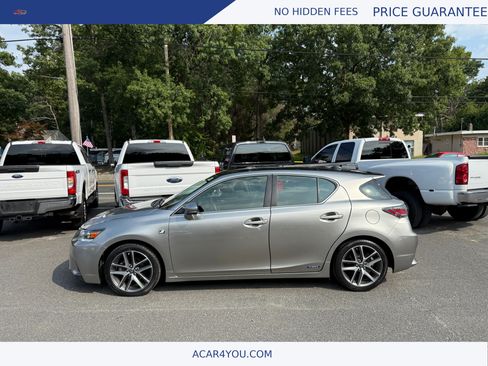 Used 2017 Lexus CT 200h FWD image 2