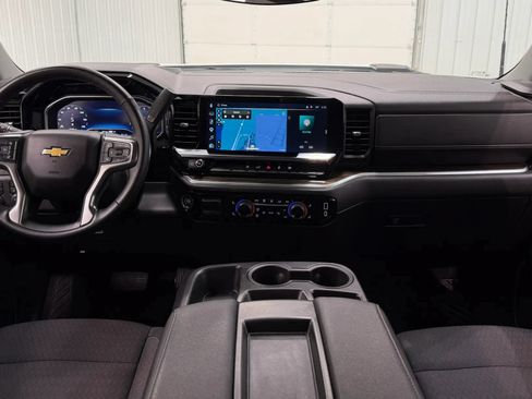 Used 2025 Chevrolet Silverado 2500 LT w/ Convenience Package AWD/4WD image 13